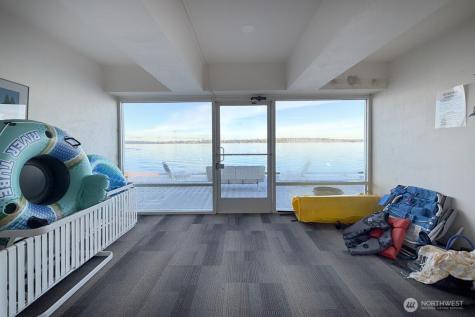 733 Lake Street S Kirkland WA 98033