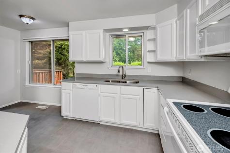 3065 124th Avenue NE Bellevue WA 98005