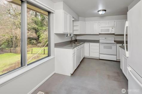 3065 124th Avenue NE Bellevue WA 98005