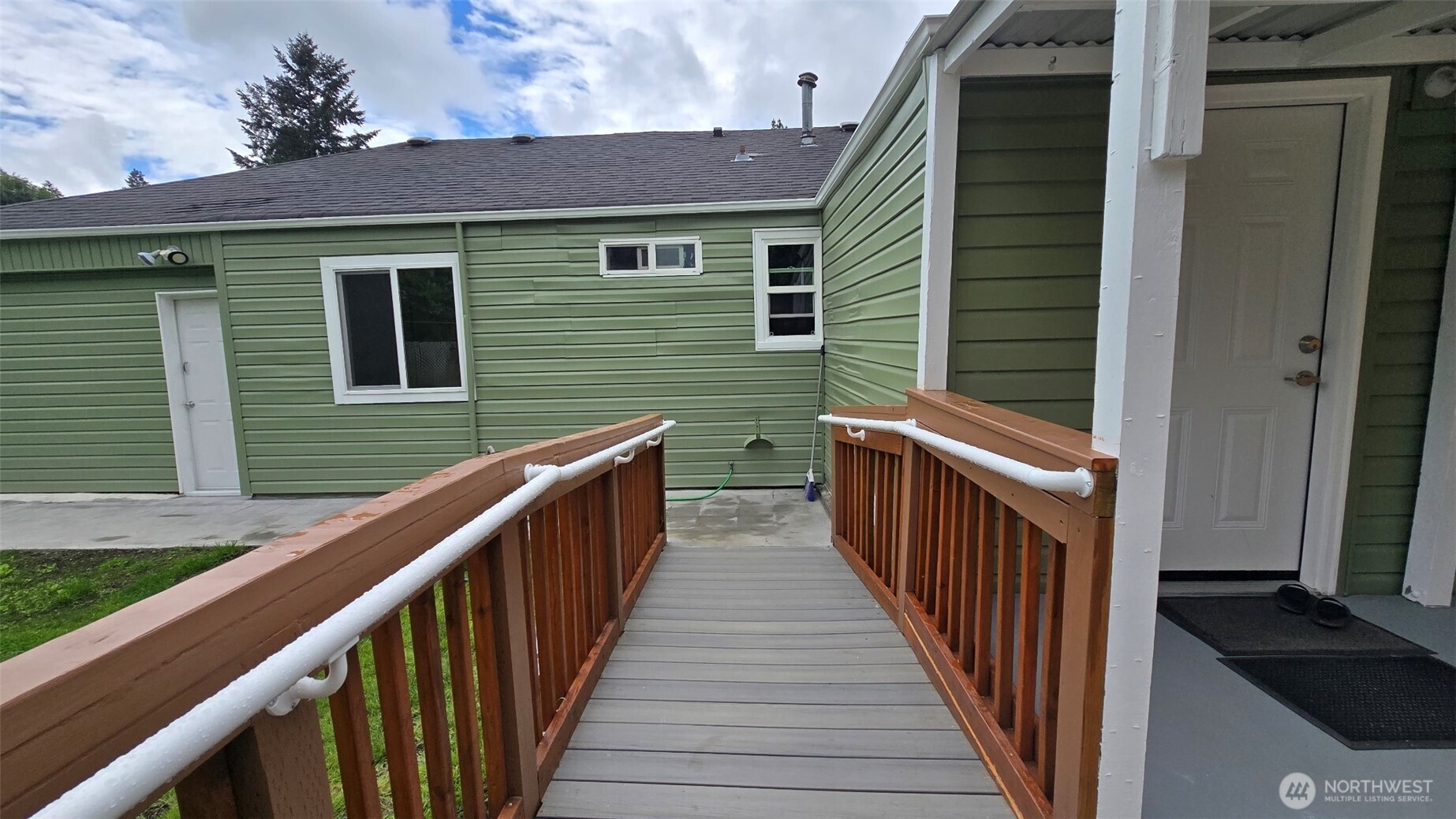 3330 SE 6th Street Renton WA 98058