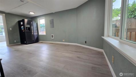 3330 SE 6th Street Renton WA 98058
