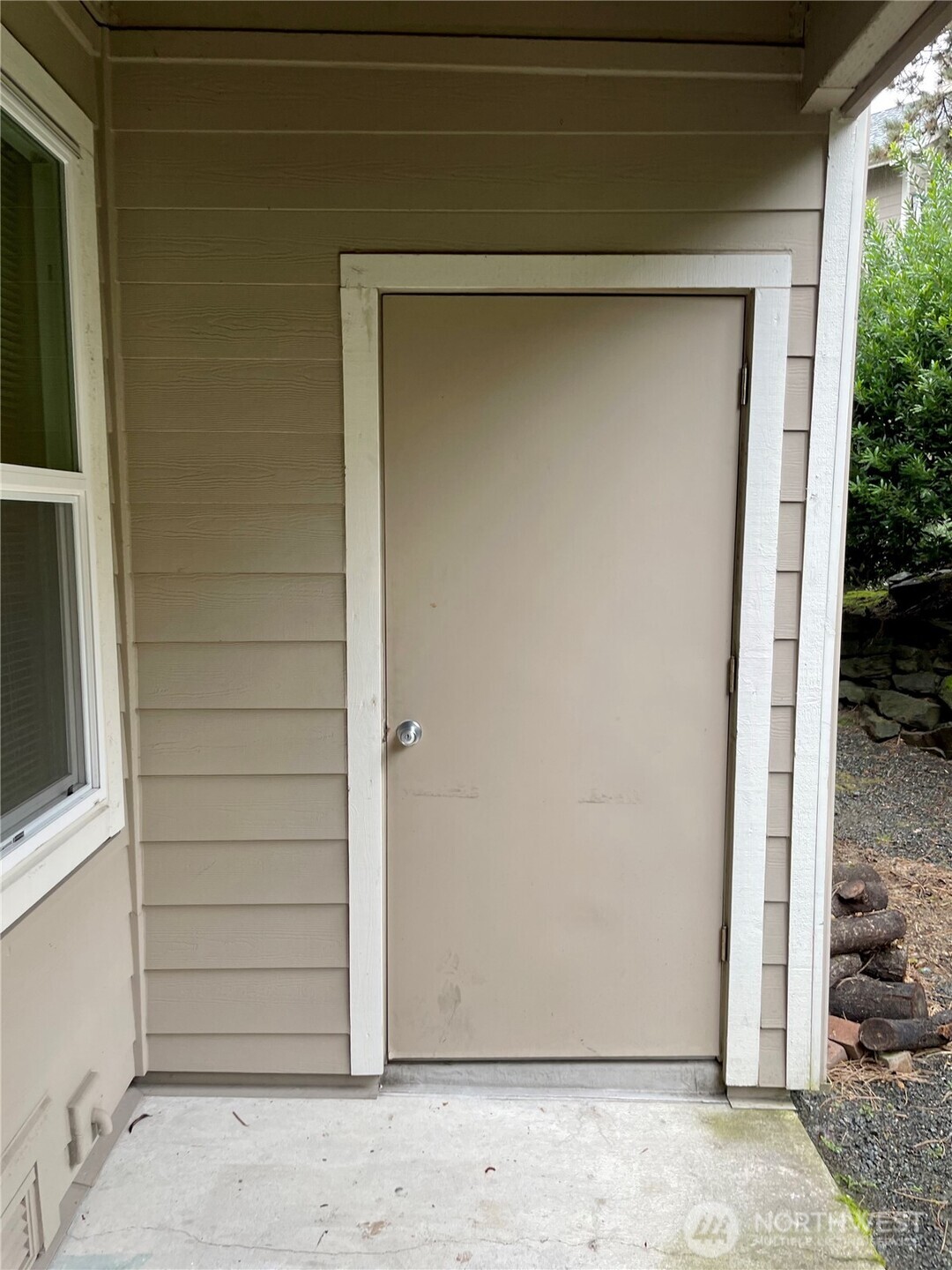 19857 25th Avenue NE Shoreline WA 98155