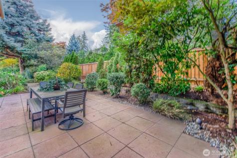9426 Lake Washington Boulevard NE Bellevue WA 98004
