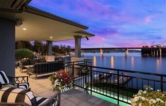 16 Enatai Drive Bellevue WA 98004