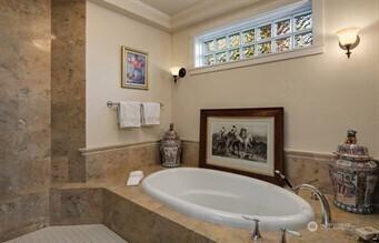 16 Enatai Drive Bellevue WA 98004