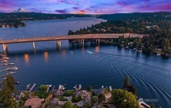 16 Enatai Drive Bellevue WA 98004