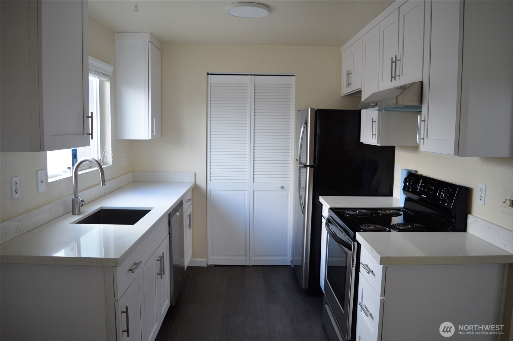 9724 6th Avenue NW Seattle WA 98117