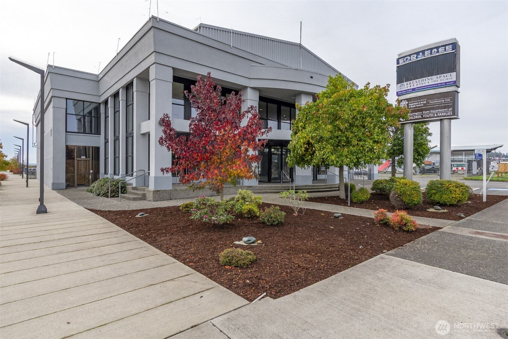 275 SE Pioneer Way Oak Harbor WA 98277