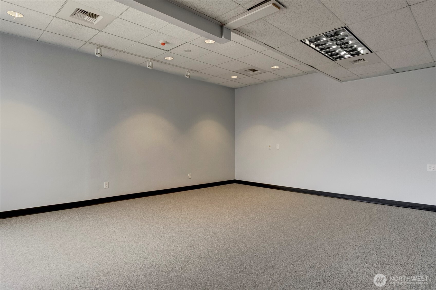 275 SE Pioneer Way Oak Harbor WA 98277