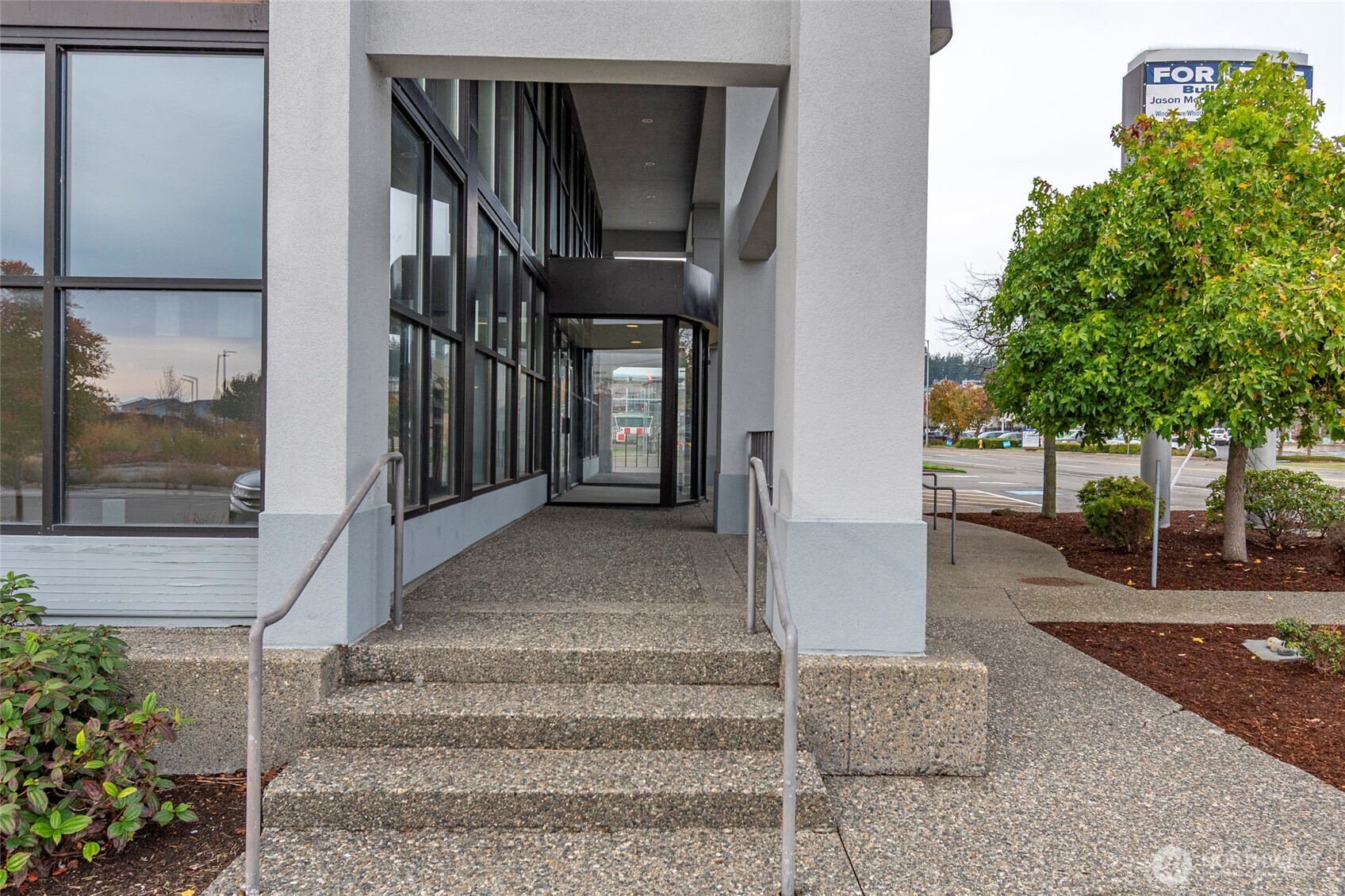 275 SE Pioneer Way Oak Harbor WA 98277