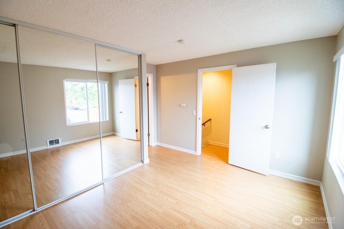 8800 20th Avenue NE Seattle WA 98115