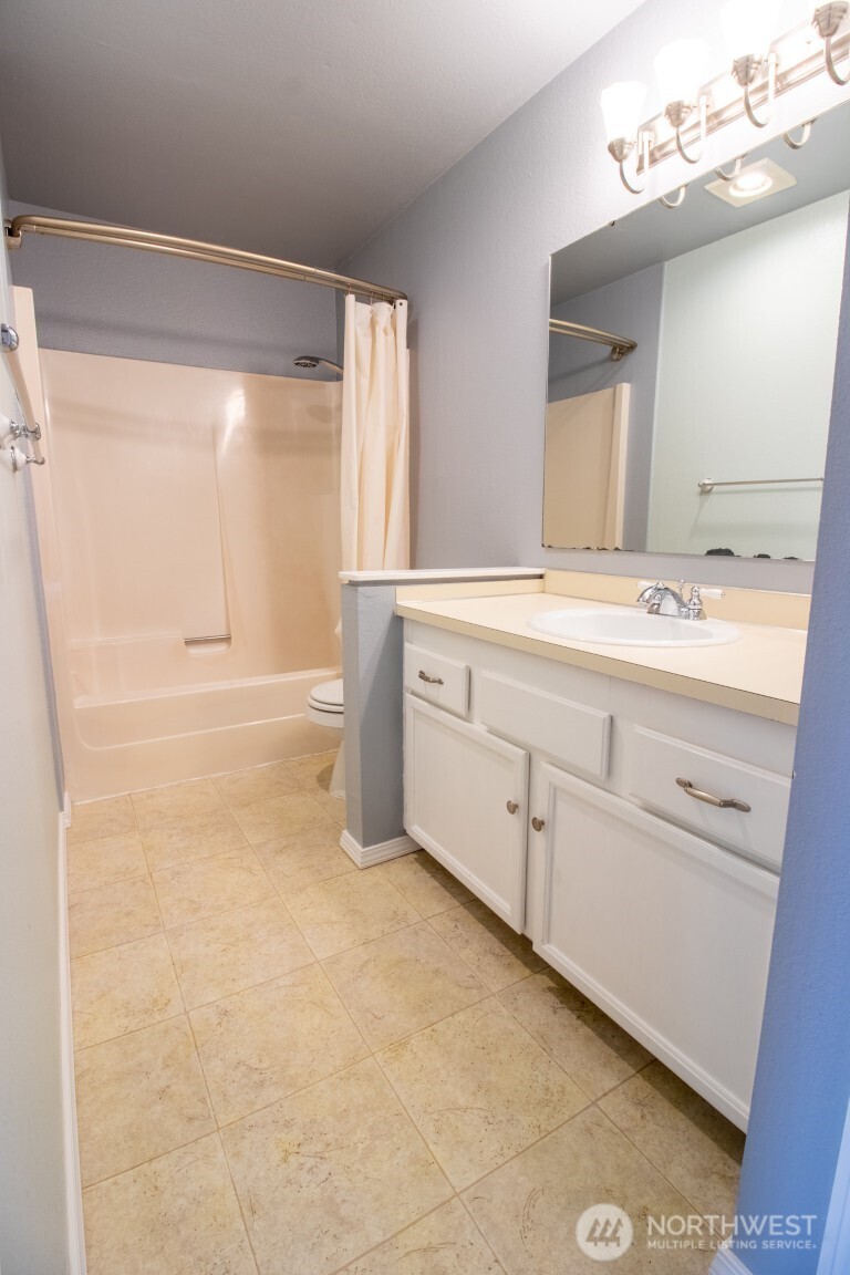 8800 20th Avenue NE Seattle WA 98115