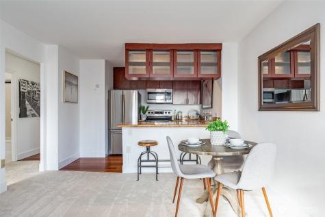 1105 Spring Street Seattle WA 98104