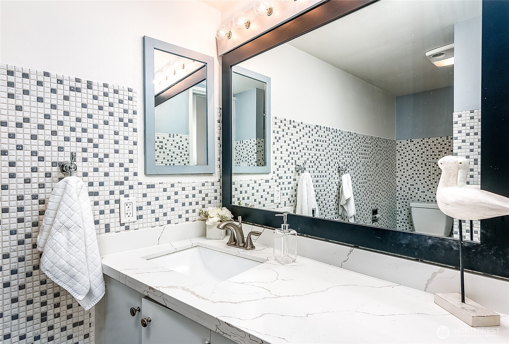 2500 81st Avenue SE Mercer Island WA 98040
