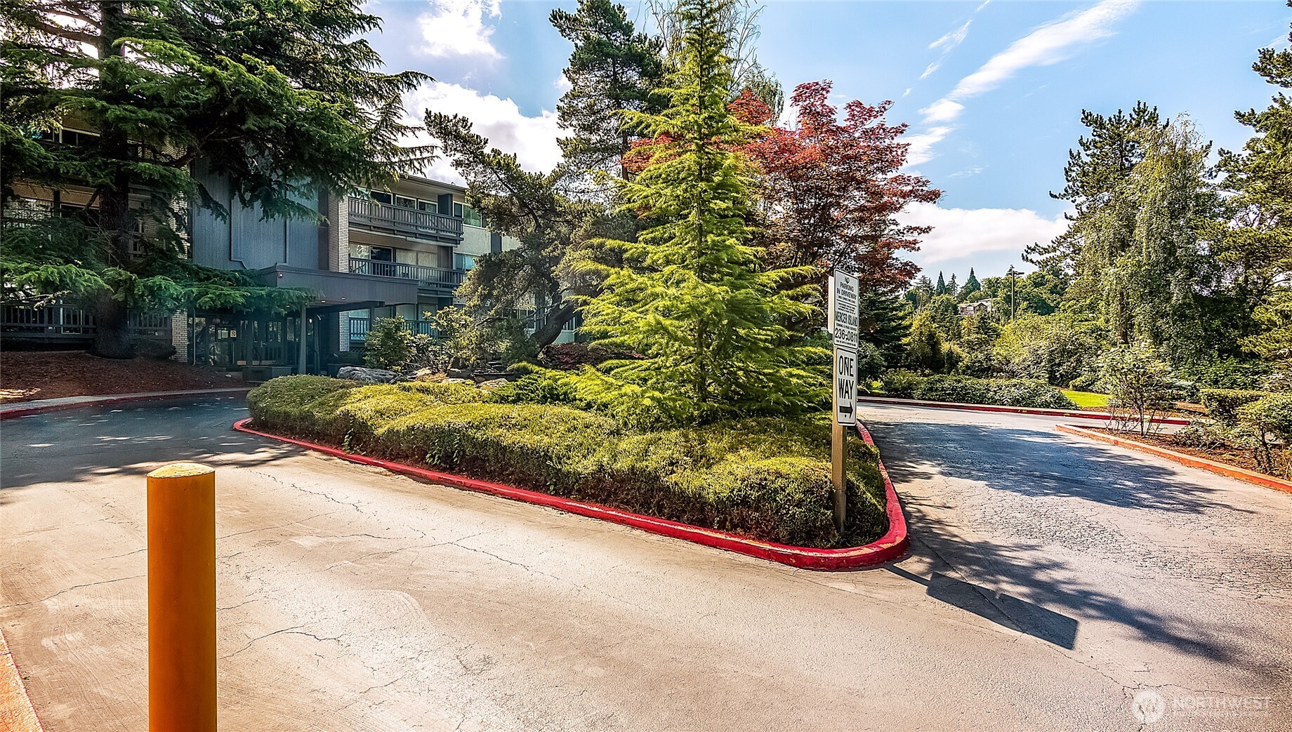 2500 81st Avenue SE Mercer Island WA 98040