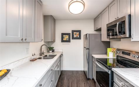 2500 81st Avenue SE Mercer Island WA 98040