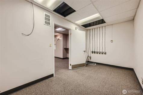 4220 Aurora Avenue N Seattle WA 98103