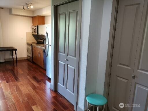 4547 8th Avenue NE Seattle WA 98105