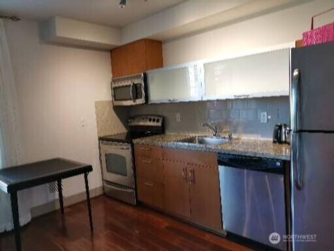 4547 8th Avenue NE Seattle WA 98105