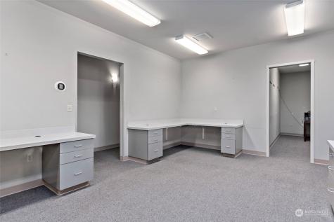 380 SE Barrington Drive Oak Harbor WA 98277