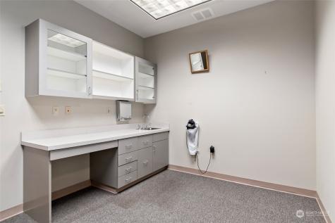 380 SE Barrington Drive Oak Harbor WA 98277