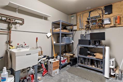 380 SE Barrington Drive Oak Harbor WA 98277