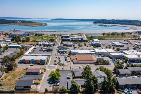 380 SE Barrington Drive Oak Harbor WA 98277