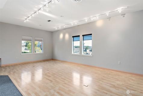 380 SE Barrington Drive Oak Harbor WA 98277