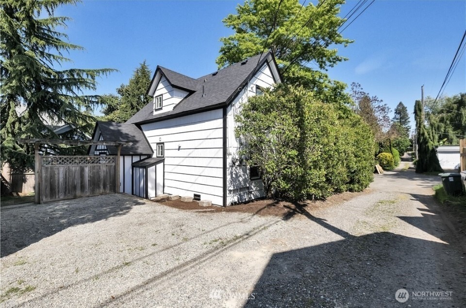 1511 N 10th Street Tacoma WA 98403