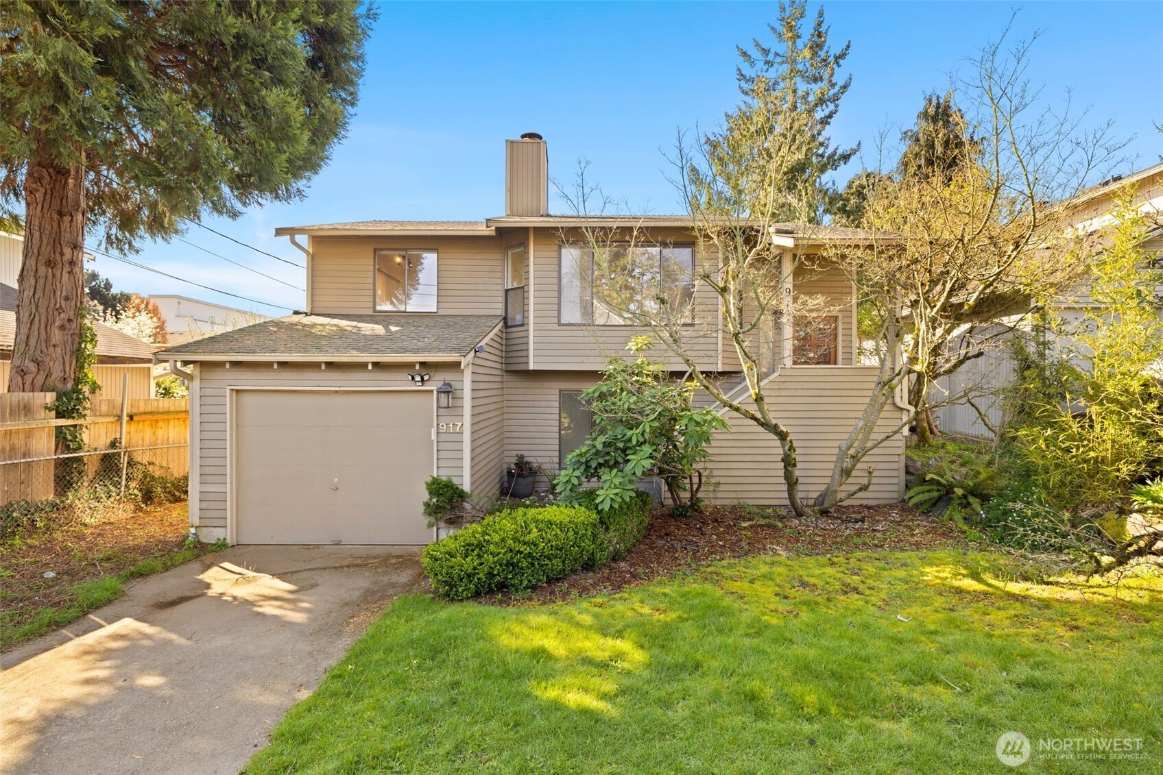 917 N 100th Street Seattle WA 98133