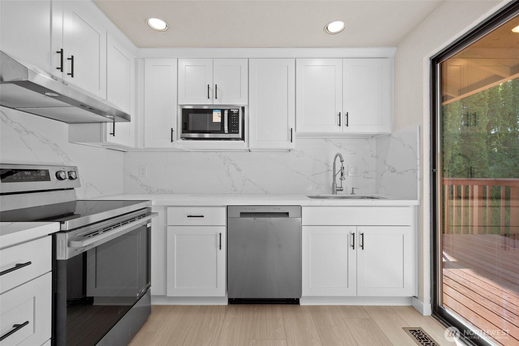 917 N 100th Street Seattle WA 98133