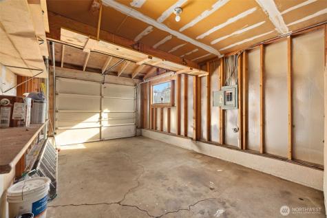 917 N 100th Street Seattle WA 98133