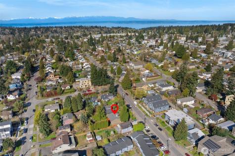 917 N 100th Street Seattle WA 98133