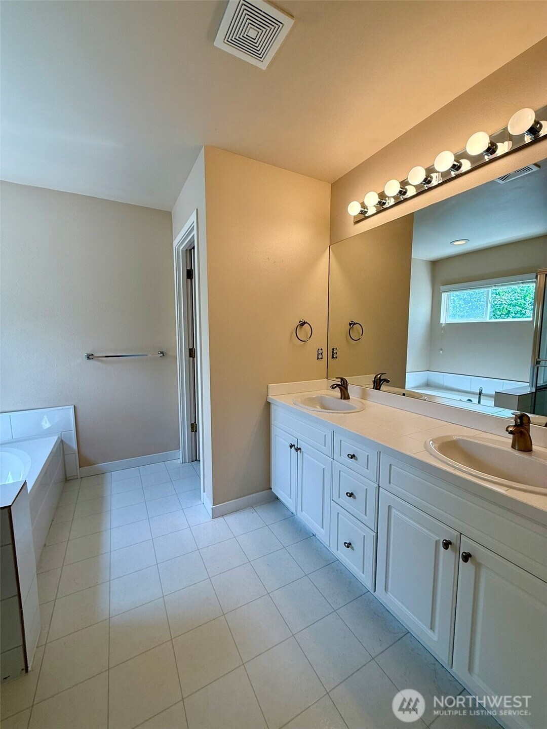 23979 SE 7th Lane Sammamish WA 98074