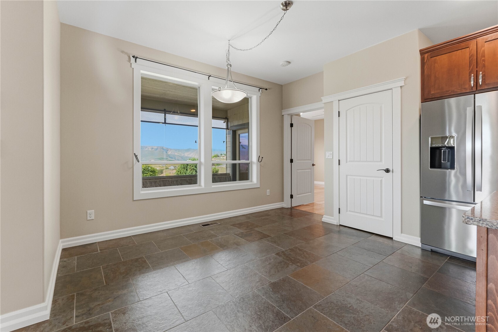 125 E Mountain Brook Lane Wenatchee WA 98801