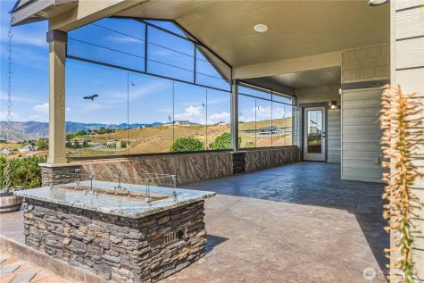 125 E Mountain Brook Lane Wenatchee WA 98801