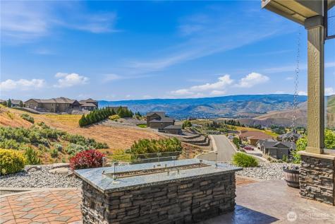 125 E Mountain Brook Lane Wenatchee WA 98801