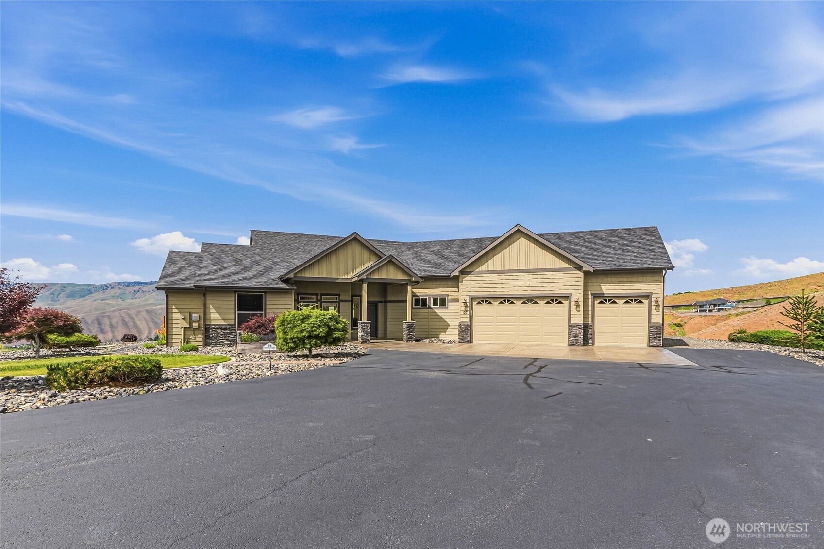 125 E Mountain Brook Lane Wenatchee WA 98801