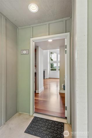 8980 Woodinville-redmond Rd. NE Redmond WA 98052