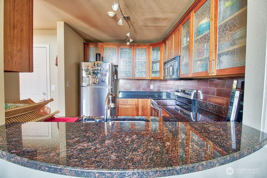 8980 Woodinville-redmond Road NE Redmond WA 98052