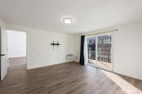 2219 14th Avenue W Seattle WA 98119