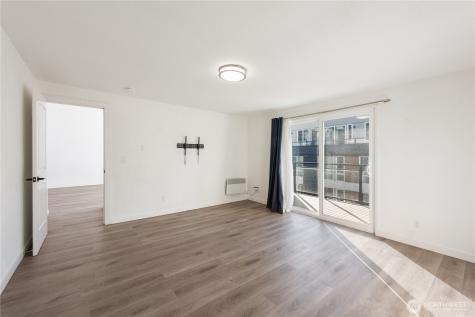 2219 14th Avenue W Seattle WA 98119