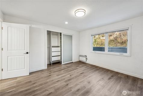 2219 14th Avenue W Seattle WA 98119