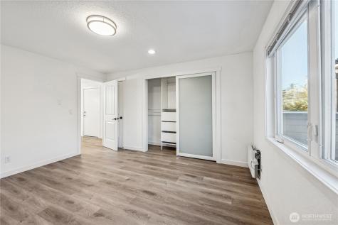 2219 14th Avenue W Seattle WA 98119