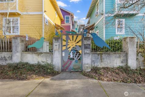 112 22nd Avenue Seattle WA 98122