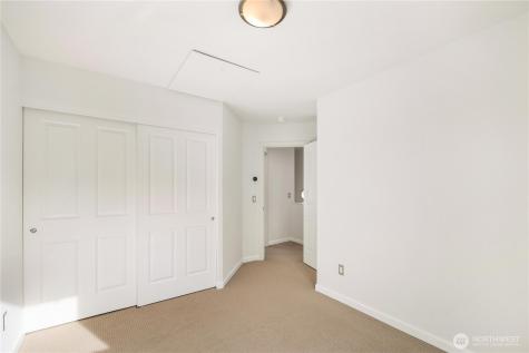 112 22nd Avenue Seattle WA 98122