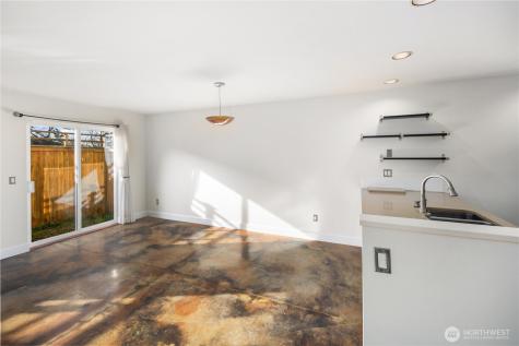 112 22nd Avenue Seattle WA 98122
