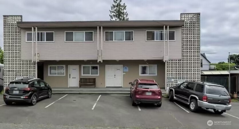 4212 Aurora Avenue N Seattle WA 98103