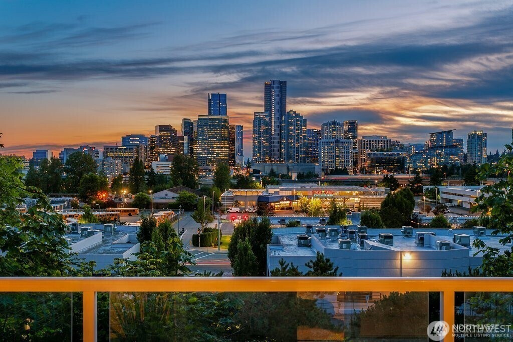 701 122nd Avenue NE Bellevue WA 98005