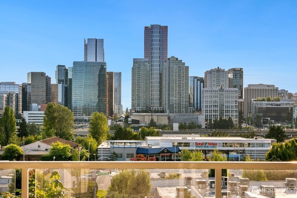 701 122nd Avenue NE Bellevue WA 98005